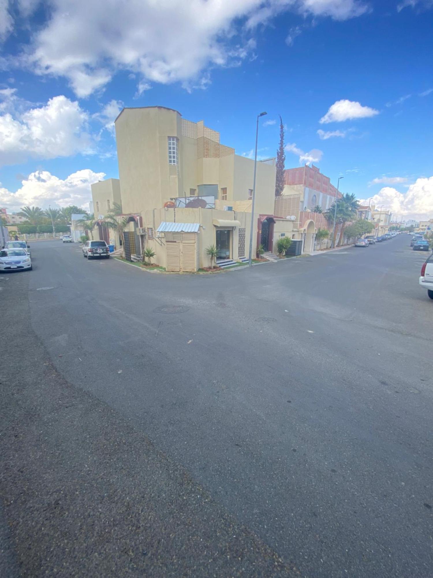 Al Dana Plaza Villas 塔伊夫 外观 照片