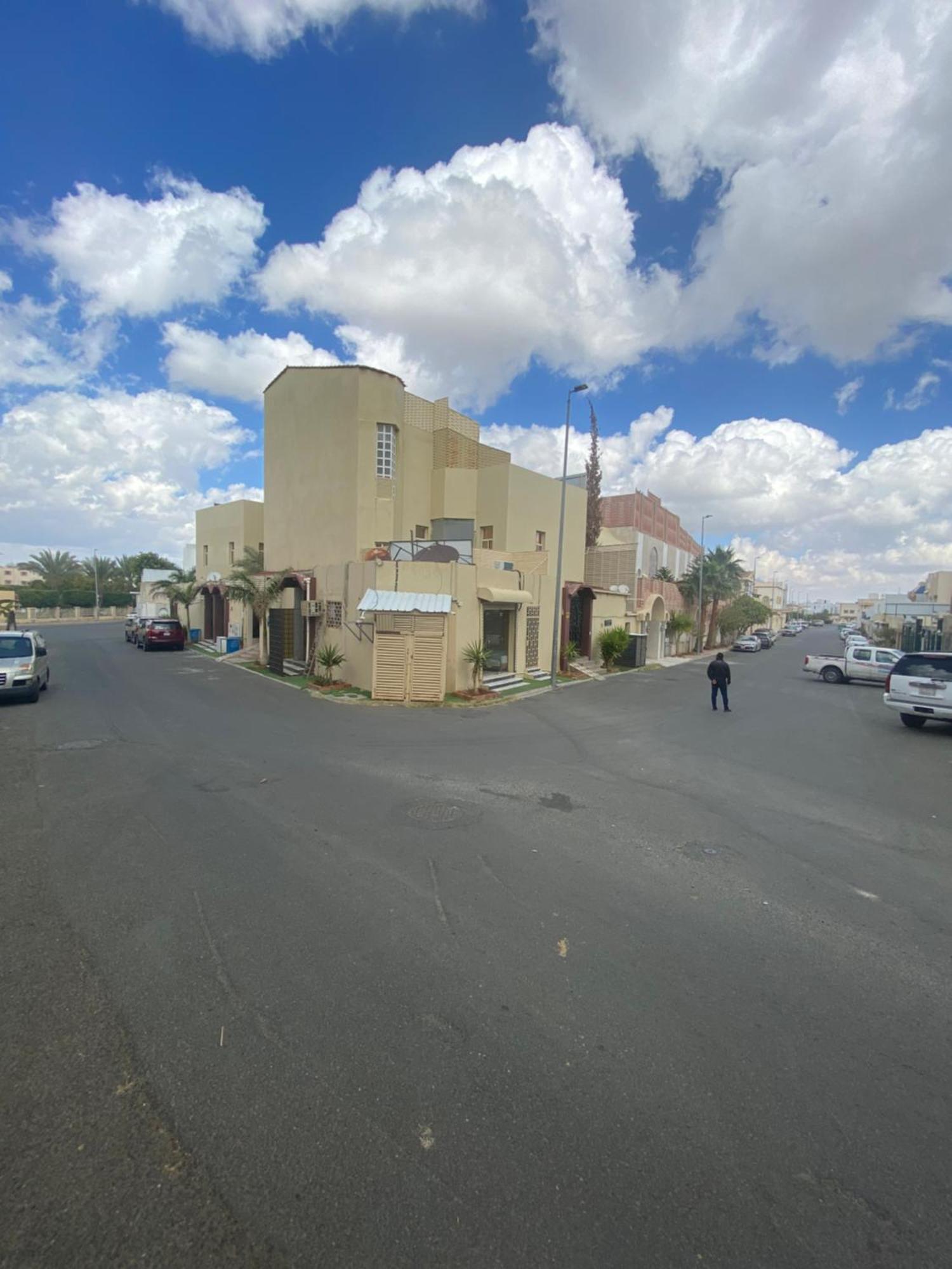 Al Dana Plaza Villas 塔伊夫 外观 照片